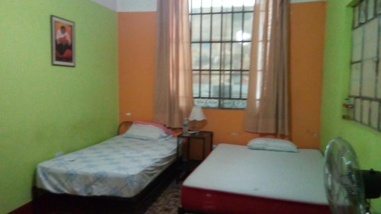Hostal Virrey & Tours Trujillo Esterno foto