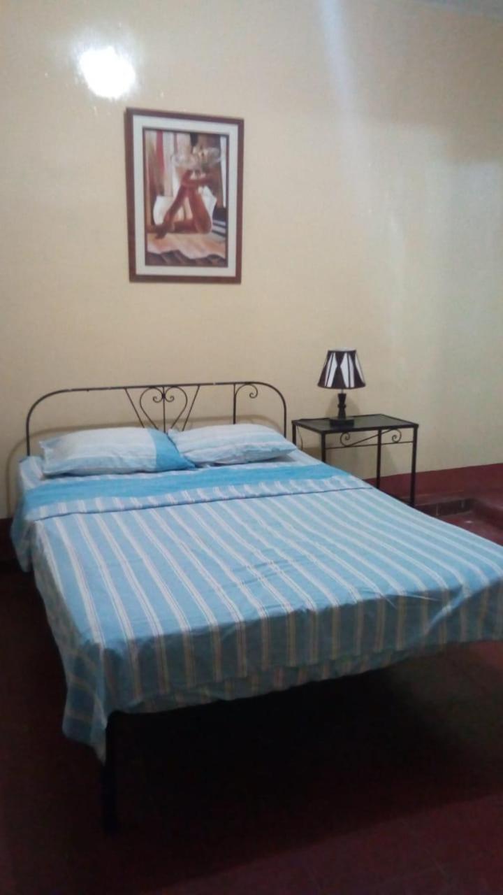 Hostal Virrey & Tours Trujillo Esterno foto